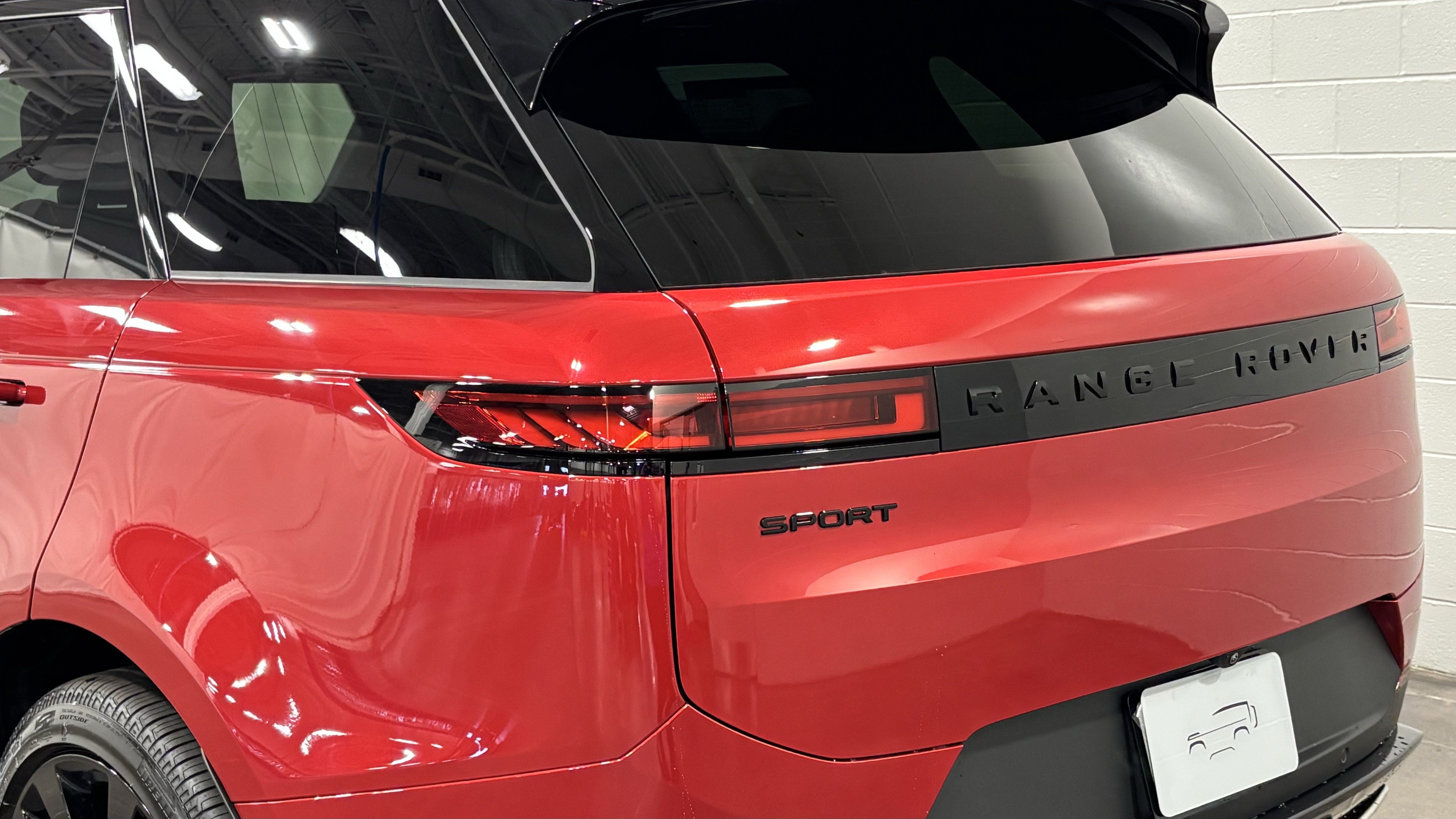 New 2026 Land Rover Range Rover Sport SE AWD/4WD image 17