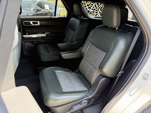 Used 2022 Ford Explorer Timberline AWD/4WD image 31
