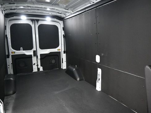New 2026 Ford Transit 250 148 Medium Roof w/ Load Area Protection Package RWD image 14