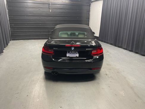 Used 2017 BMW 230i xDrive Convertible image 3