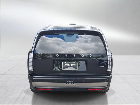 Used 2026 Hyundai Ioniq 9 Calligraphy AWD/4WD image 4