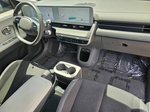 Certified 2024 Hyundai Ioniq 5 SEL RWD image 11