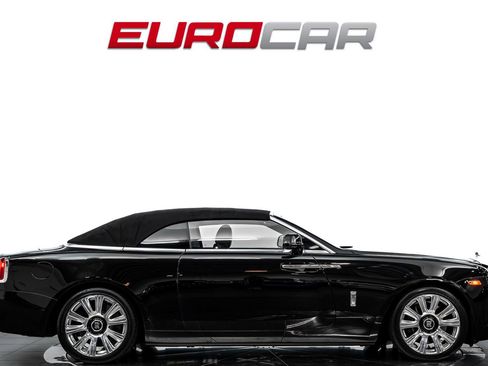 Used 2017 Rolls-Royce Dawn RWD image 8