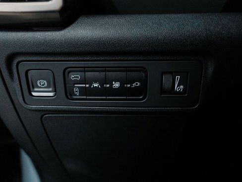 Used 2024 GMC Hummer EV 2X w/ LPO, Roof Cross Rail Package image 19