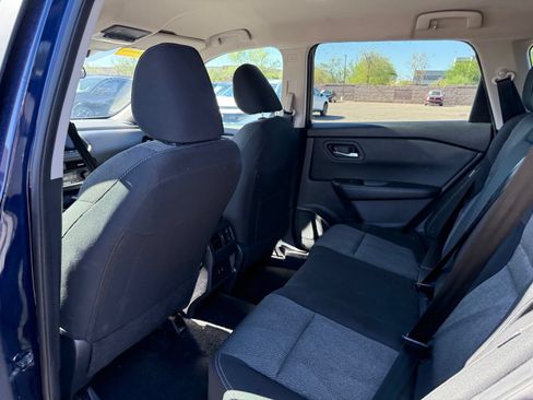 Certified 2025 Nissan Rogue SV FWD image 9