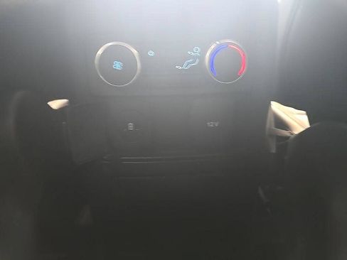 Used 2024 Ford Explorer XLT w/ Equipment Group 202A AWD/4WD image 34