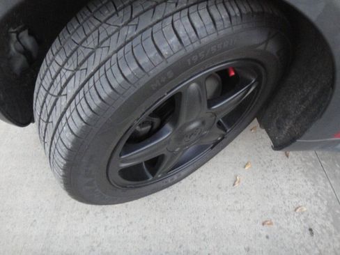 Used 2010 MINI Cooper Convertible FWD image 22