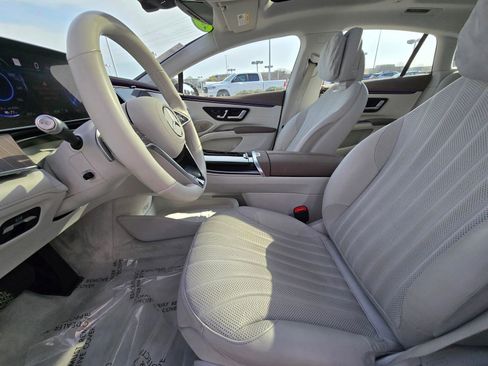 Used 2022 Mercedes-Benz EQS 450+ Sedan image 12