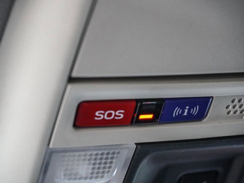 Used 2024 Subaru Forester Touring image 36