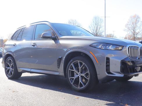 New 2026 BMW X5 sDrive40i w/ M Sport Package image 7