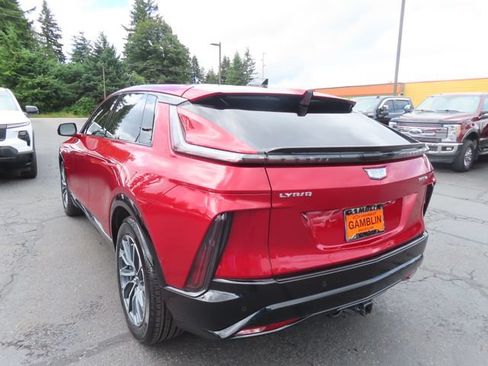 Certified 2024 Cadillac Lyriq Sport AWD/4WD image 5