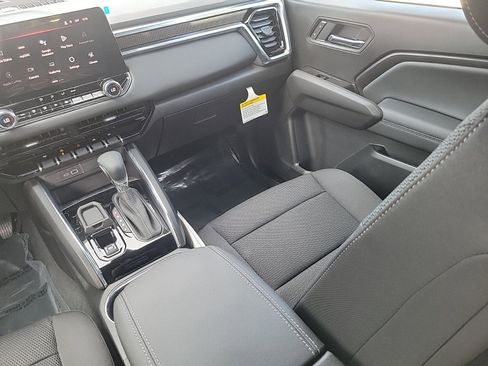 New 2026 GMC Canyon Elevation w/ Convenience Package image 12