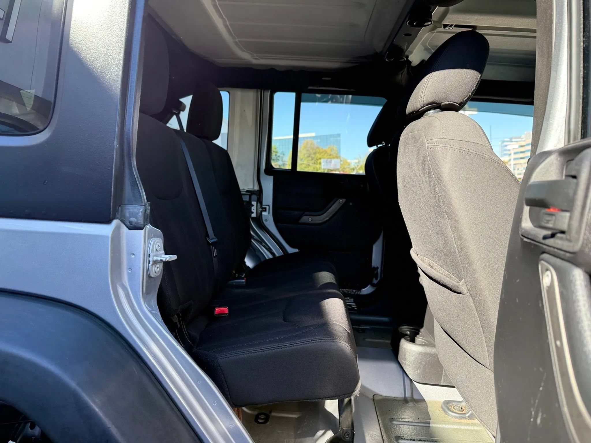 Used 2015 Jeep Wrangler Unlimited Sport AWD/4WD image 24