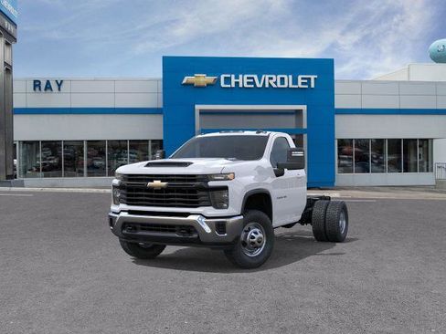 New 2026 Chevrolet Silverado 3500 W/T w/ WT Convenience Package AWD/4WD image 38