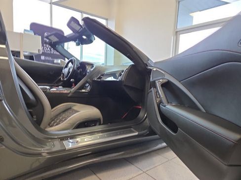 Used 2016 Chevrolet Corvette Stingray Coupe image 23