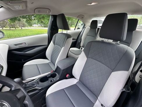 Used 2023 Toyota Corolla LE w/ Carpet Mat Package (TMS) FWD image 12