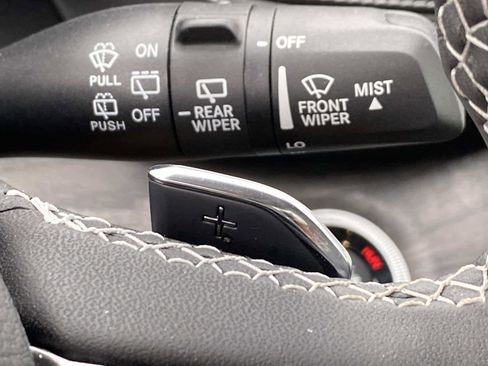 Used 2023 Jeep Grand Cherokee Limited image 21