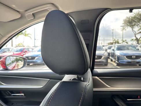 Used 2025 MAZDA CX-90 Plug-In Hybrid w/ Preferred image 16