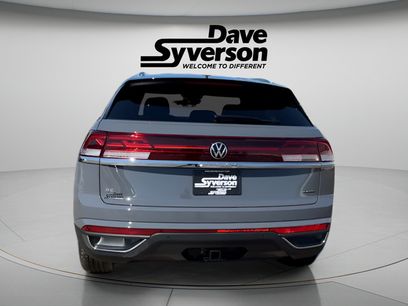 New 2026 Volkswagen Atlas Cross Sport SE
