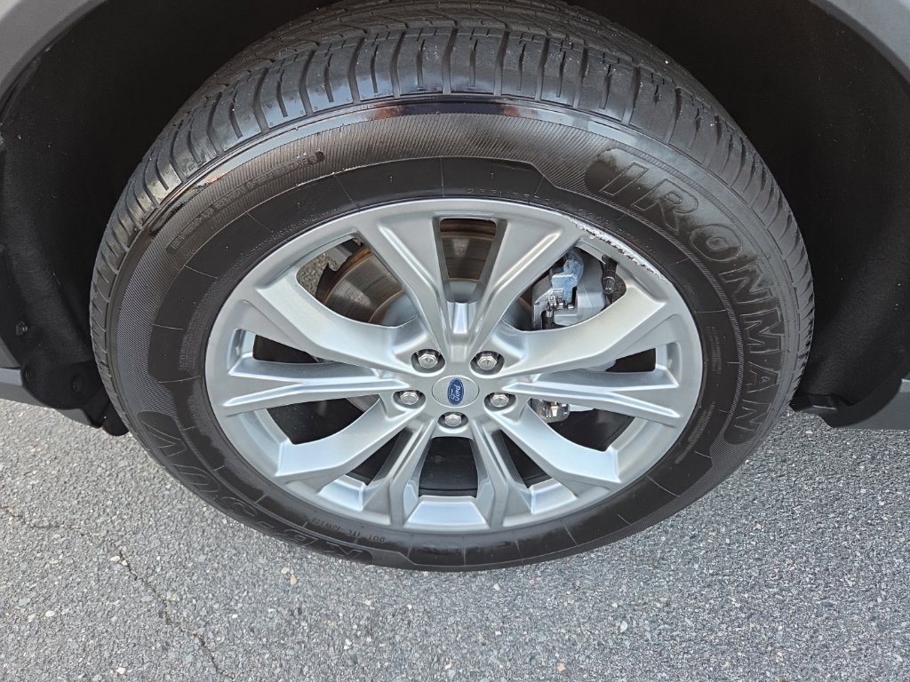 Used 2024 Ford Explorer Limited RWD image 14