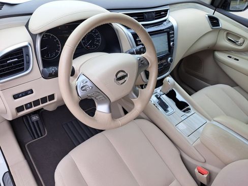 Used 2017 Nissan Murano SV image 12