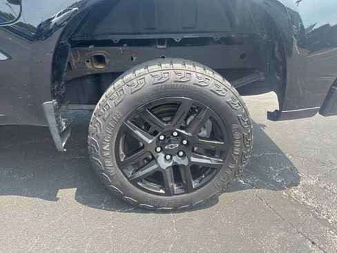Used 2023 Chevrolet Silverado 1500 Custom Trail Boss AWD/4WD image 11