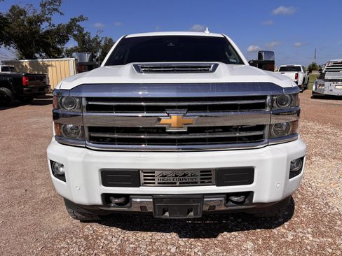 Used 2019 Chevrolet Silverado 2500 High Country w/ Duramax Plus Package AWD/4WD image 8