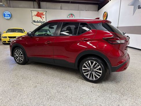 Used 2023 Nissan Kicks SV FWD image 4