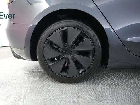 Used 2025 Tesla Model 3 Long Range RWD image 22