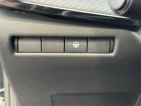 New 2026 Nissan Kicks SR AWD/4WD image 23