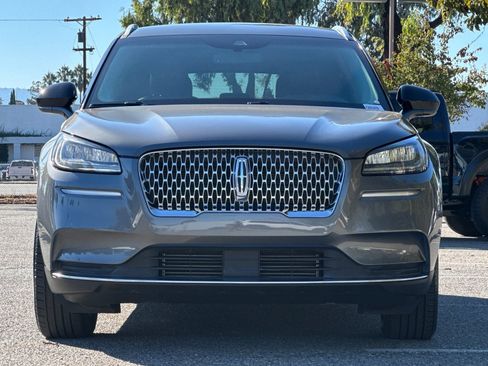 Certified 2022 Lincoln Corsair FWD image 9