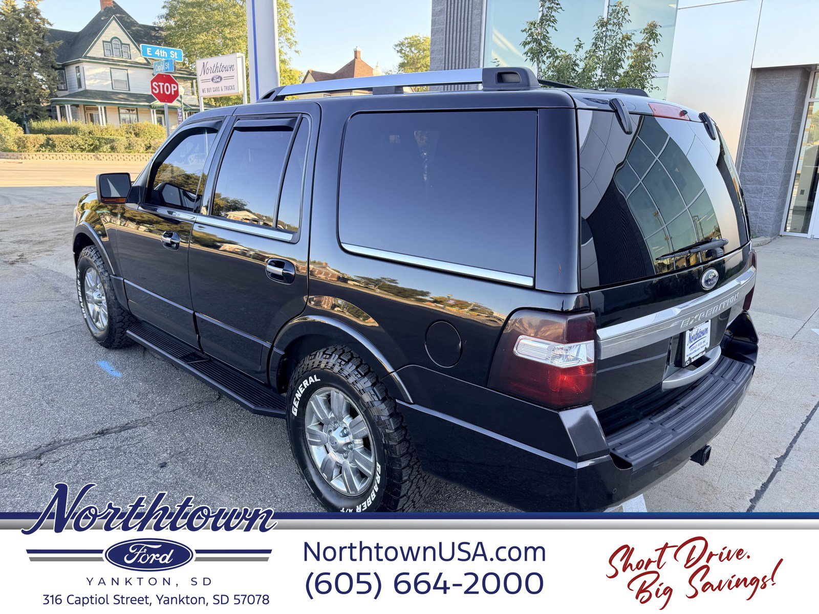 Used 2016 Ford Expedition Platinum AWD/4WD image 14