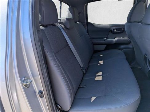 Used 2018 Toyota Tacoma TRD Sport RWD image 18