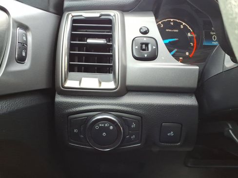 Used 2019 Ford Ranger XLT w/ Equipment Group 301A Mid image 13