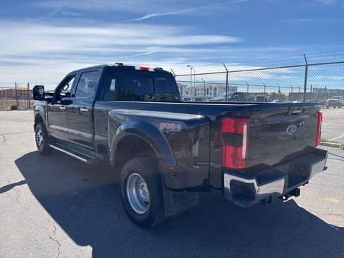 Used 2023 Ford F350 Lariat w/ Tow Technology Package image 6