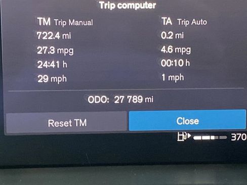 Used 2023 Volvo XC60 B5 Plus image 6