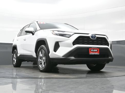 Used 2022 Toyota RAV4 XLE AWD/4WD image 26