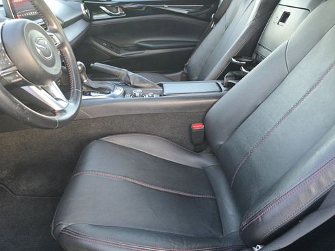 Used 2018 MAZDA MX-5 Miata RF Grand Touring image 7