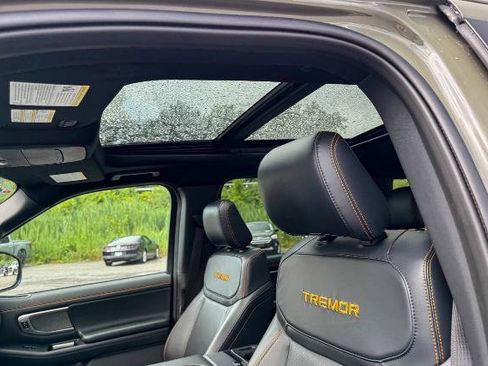 Certified 2025 Ford Expedition Tremor AWD/4WD image 25