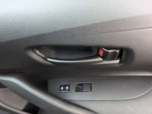 Used 2022 Toyota Corolla LE image 26