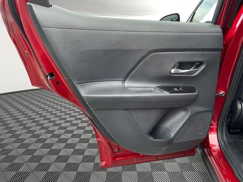 Used 2026 Nissan Kicks SV FWD image 12