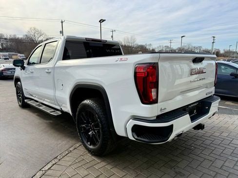 Used 2025 GMC Sierra 1500 Elevation w/ Elevation Premium Package image 9