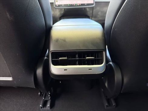 Used 2021 Tesla Model 3 Standard Range Plus RWD image 22