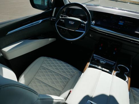 New 2026 Cadillac Escalade Platinum Sport image 7