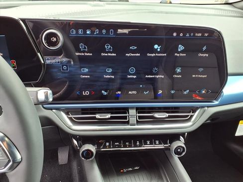 New 2026 Chevrolet Equinox EV LT image 9