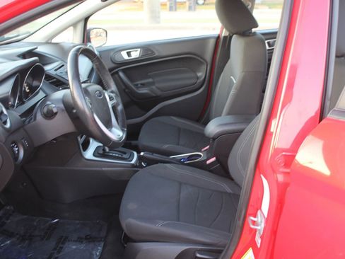 Used 2014 Ford Fiesta SE w/ SE Fuel Economy Package image 4