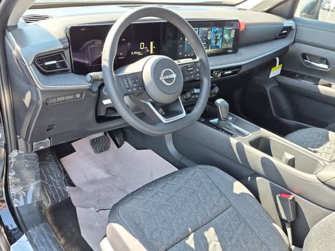 New 2026 Nissan Kicks SV w/ Charging Package FWD image 11