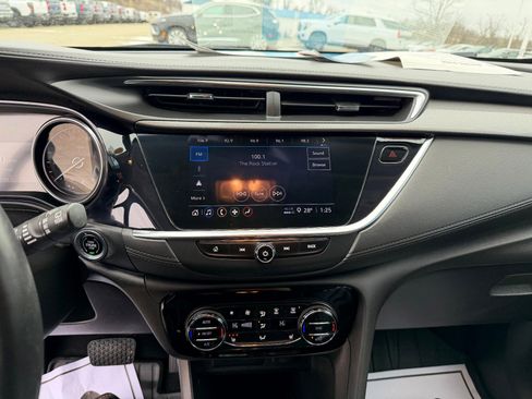 Certified 2022 Buick Encore GX Essence image 23