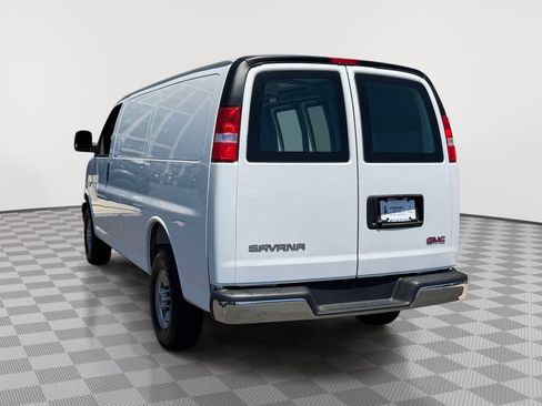 Used 2025 GMC Savana 2500 w/ Driver Convenience Package RWD image 5
