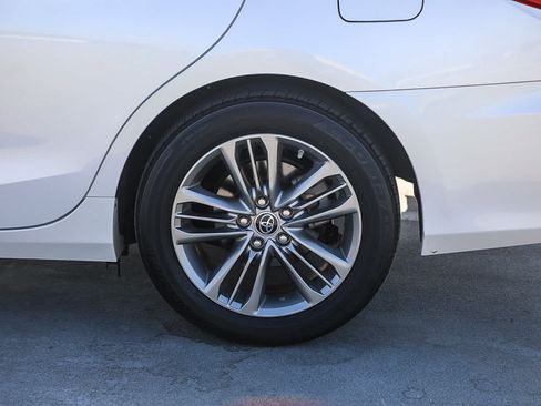 Used 2016 Toyota Camry SE FWD image 11